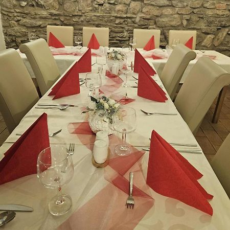 Hotel U Mesta Prahy Наход Екстер'єр фото