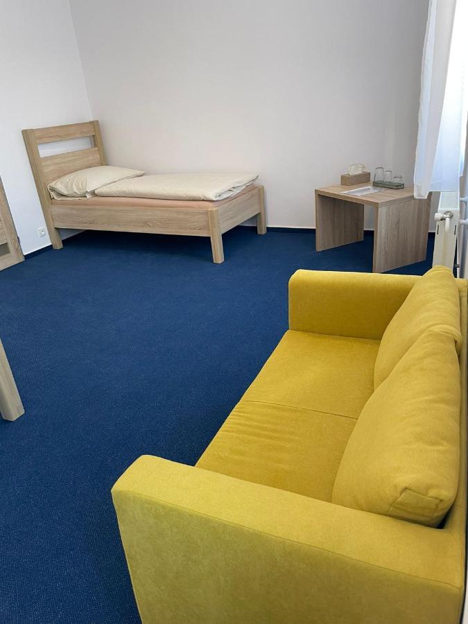 Hotel U Mesta Prahy Наход Екстер'єр фото