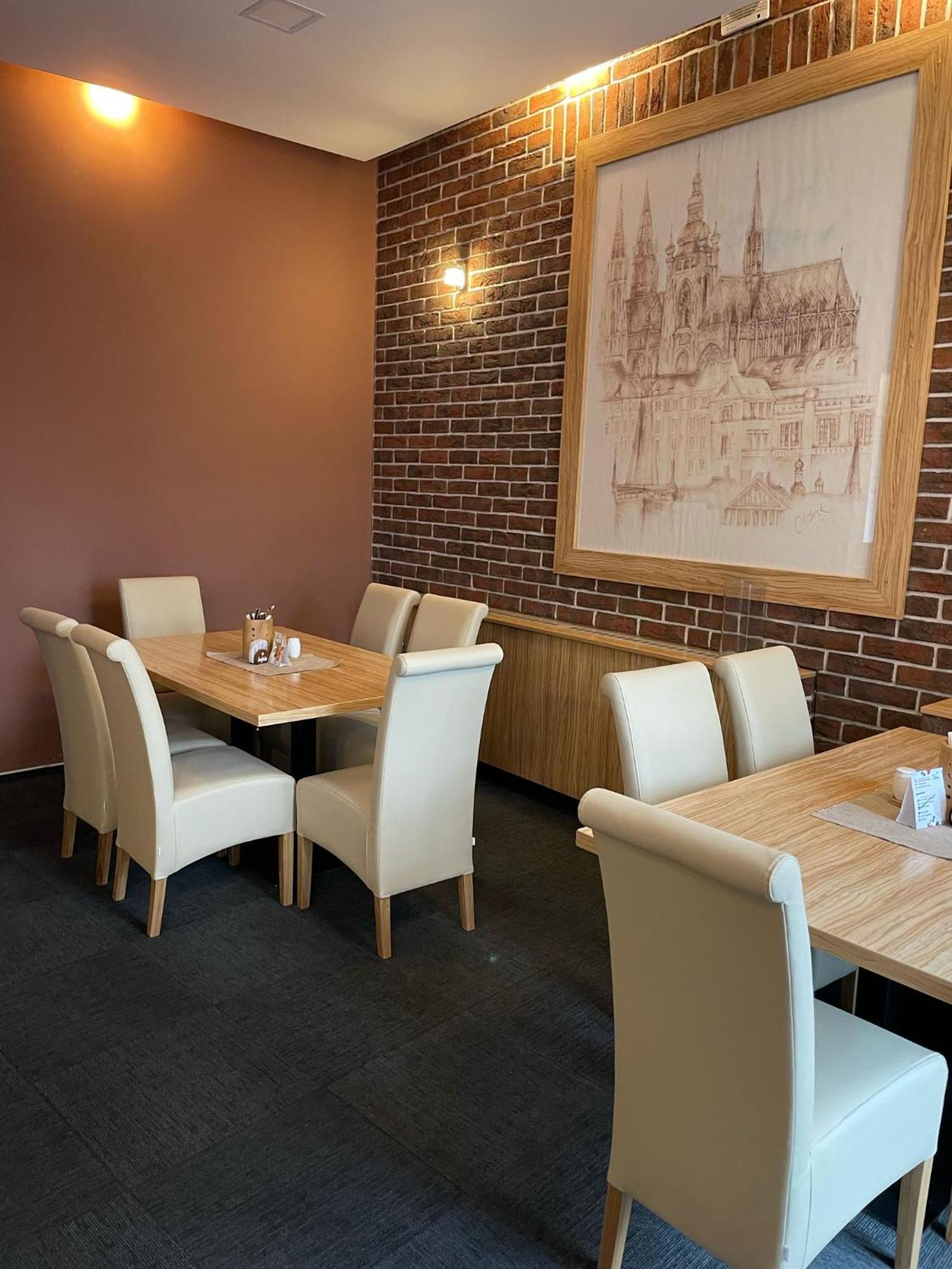 Hotel U Mesta Prahy Наход Екстер'єр фото
