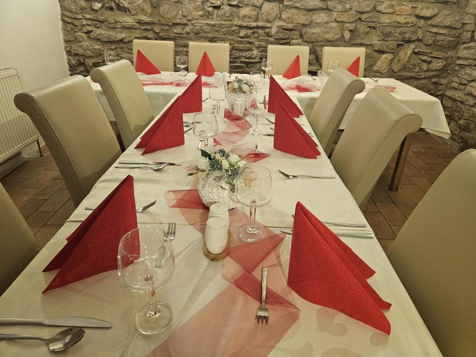 Hotel U Mesta Prahy Наход Екстер'єр фото