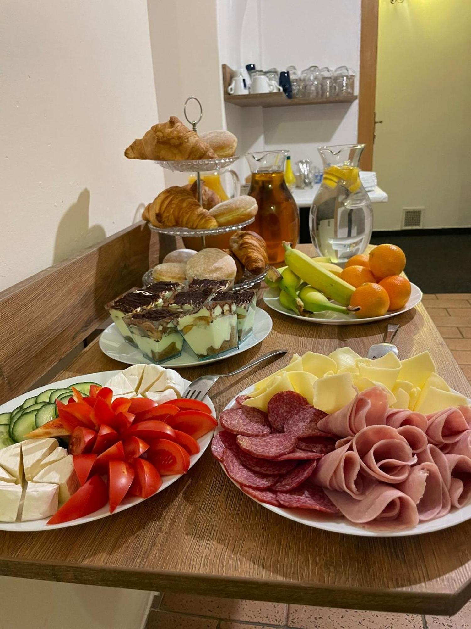 Hotel U Mesta Prahy Наход Екстер'єр фото